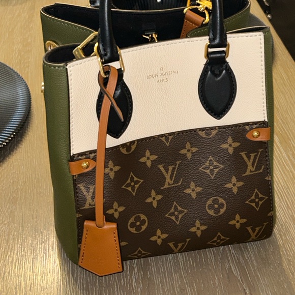 Purse - Picture 5 of 5